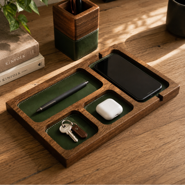 Niveśa Valet Tray & Charging Dock