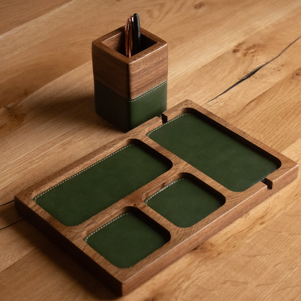Niveśa Valet Tray & Charging Dock