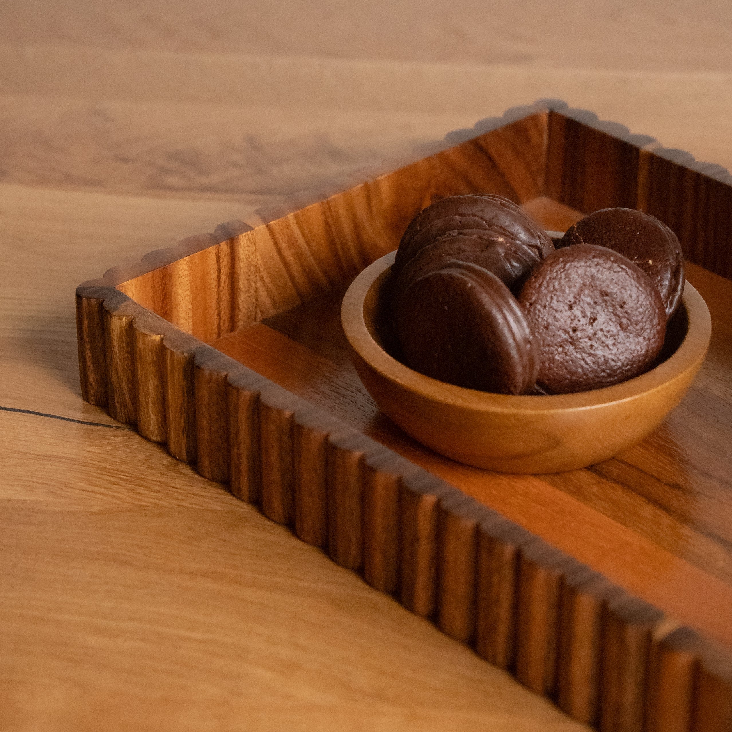 Dhārā- Fluted Wooden Serving Tray