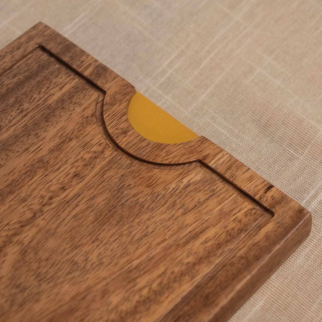 Metal Handle Wooden thick Chopping Board - Kavaṭa