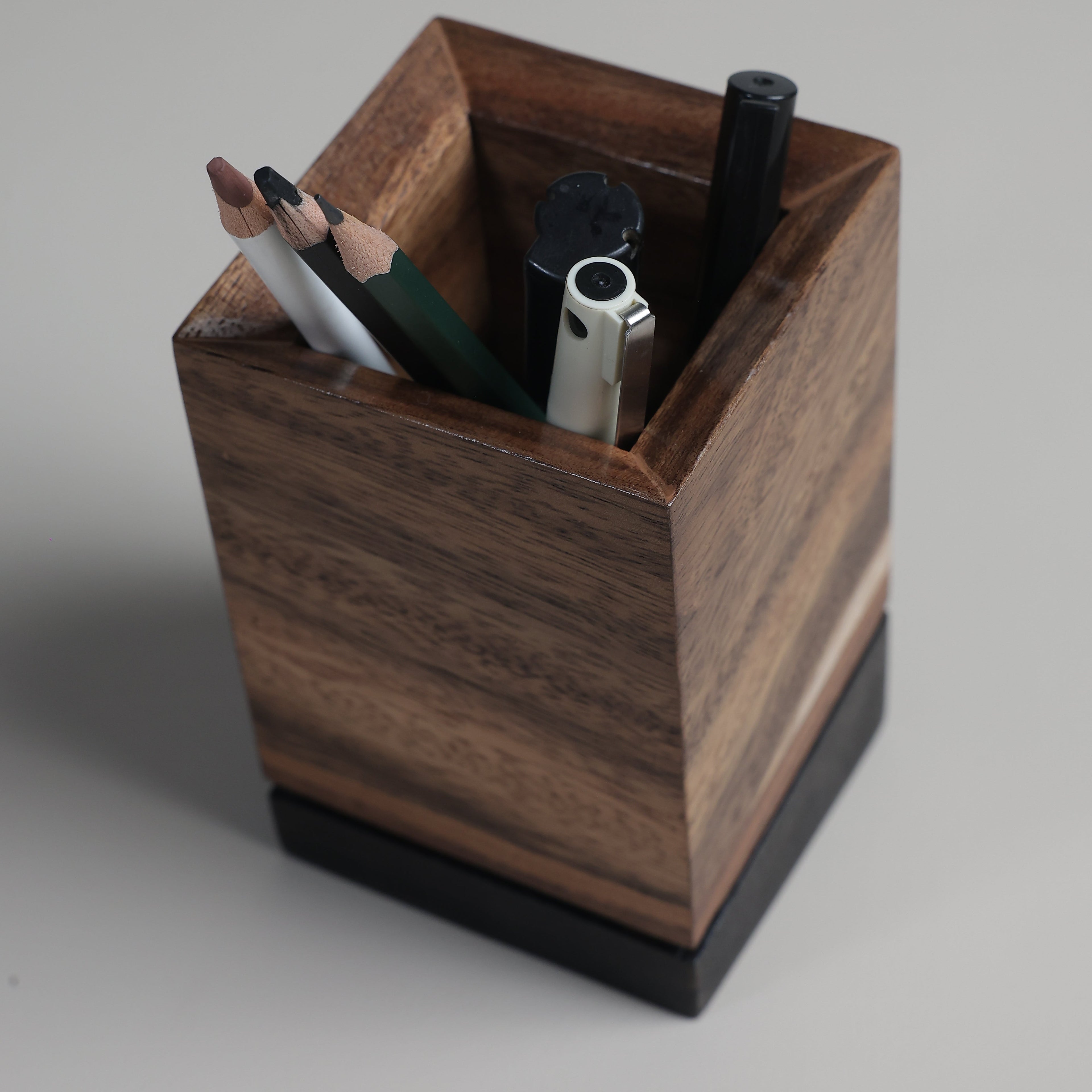 Vakra Dual-Tone Waghai Wood Tilted Pen Stand
